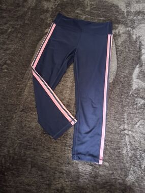 dip Workout/Athletic Navy Blue Capri Leggings Pink Side Stripes Size M